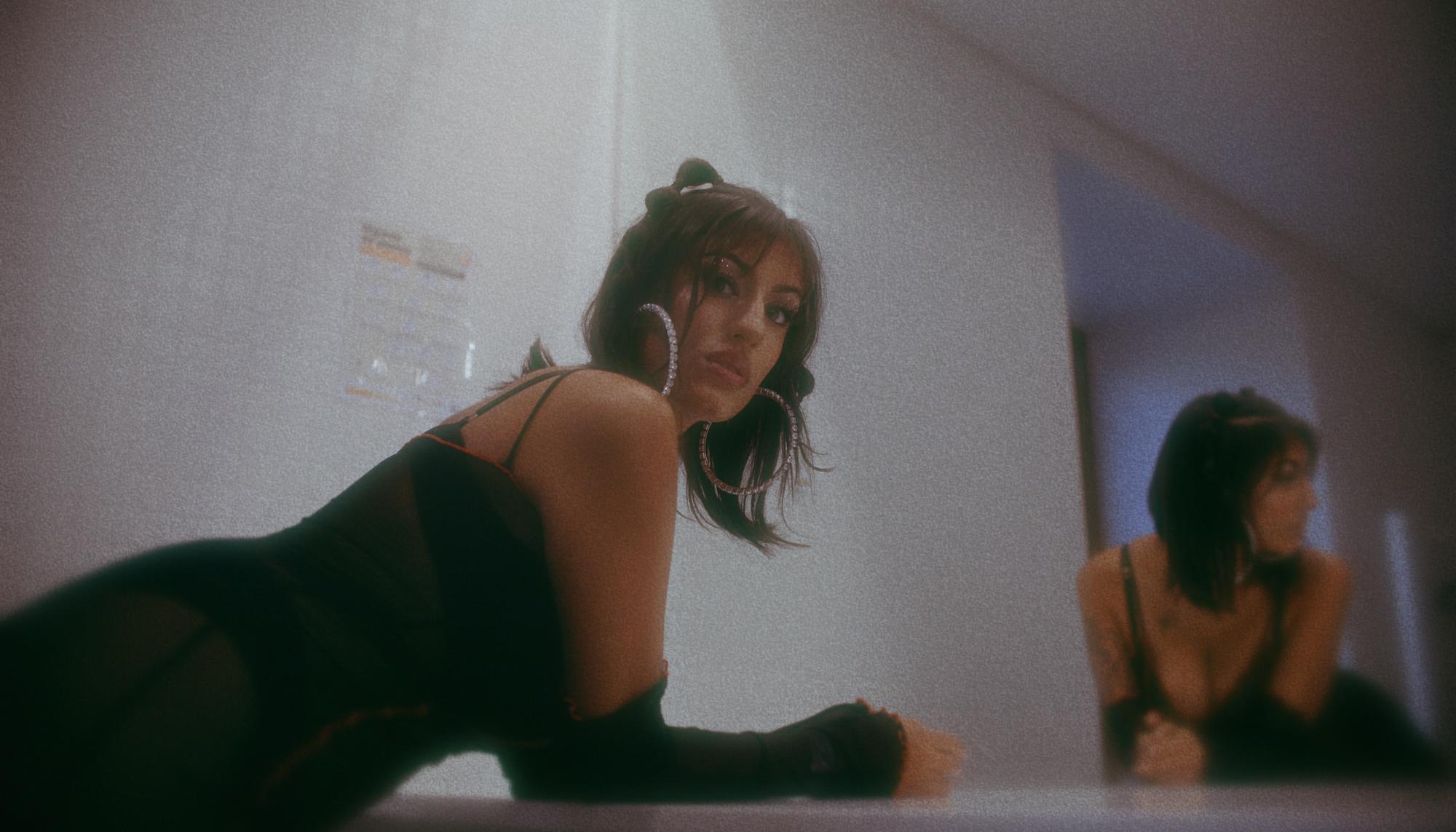 Albany, en los camerinos antes del concierto